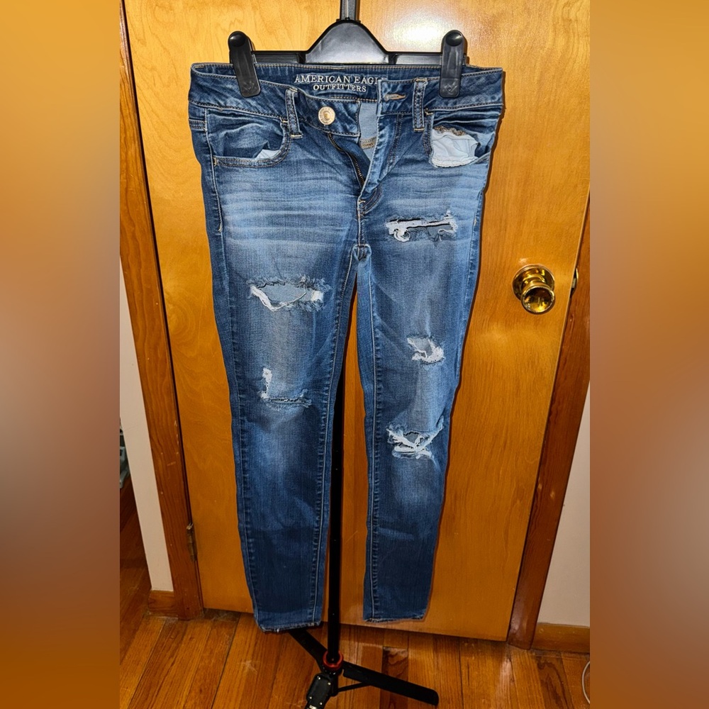 American Eagle Outfitters Distressed Dark Blue Skinny Jeans